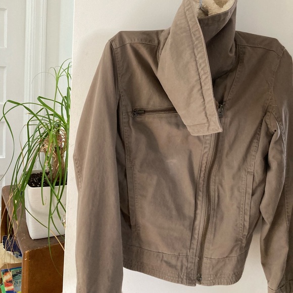 Quilted GAP jacket L . - Picture 3 of 5